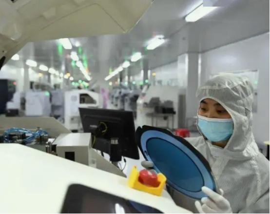 中企砍单240亿芯片后,美芯开始 认怂 , 中国芯 初具规模