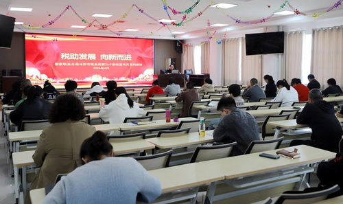 税助发展 向新而进│乌苏市税务局 便民春风如约至 税法宣传进园区